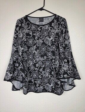 Coco Bianco Y2K Women's Black White Floral Bell Sleeve Top